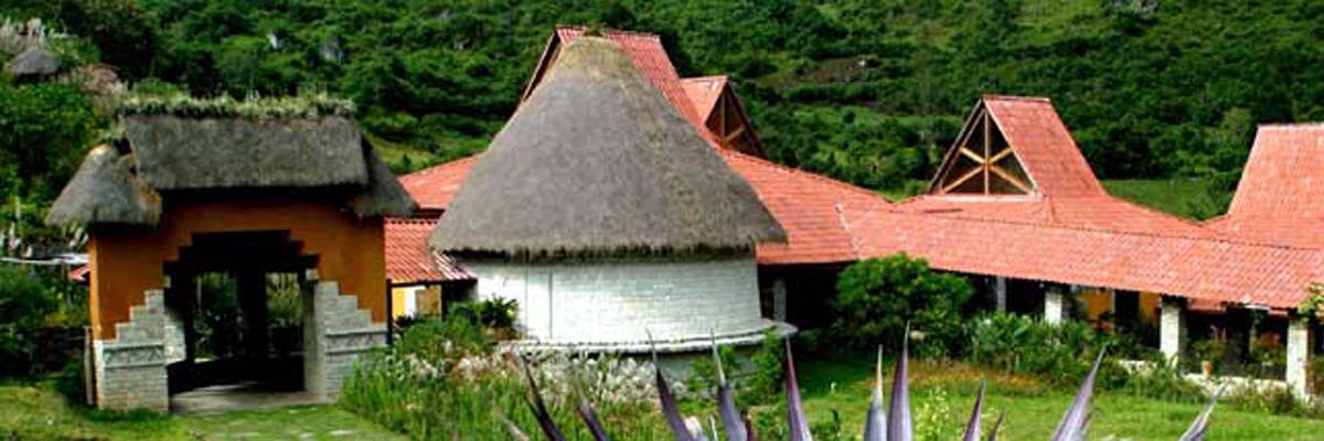 Mausoleos de Revash y Museo de Leymebamba Full Day en Chachapoyas 